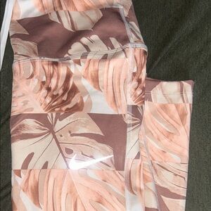Nike Pink and Brown Leaf Print Leggings (S)
